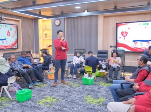 Kegiatan donor darah yang digelar EMP Bentu–Korinci Baru Limited bekerja sama dengan PMI Kota Pekanbaru di Gedung Surya Dumai Office EMP, Selasa (11/8/2026).